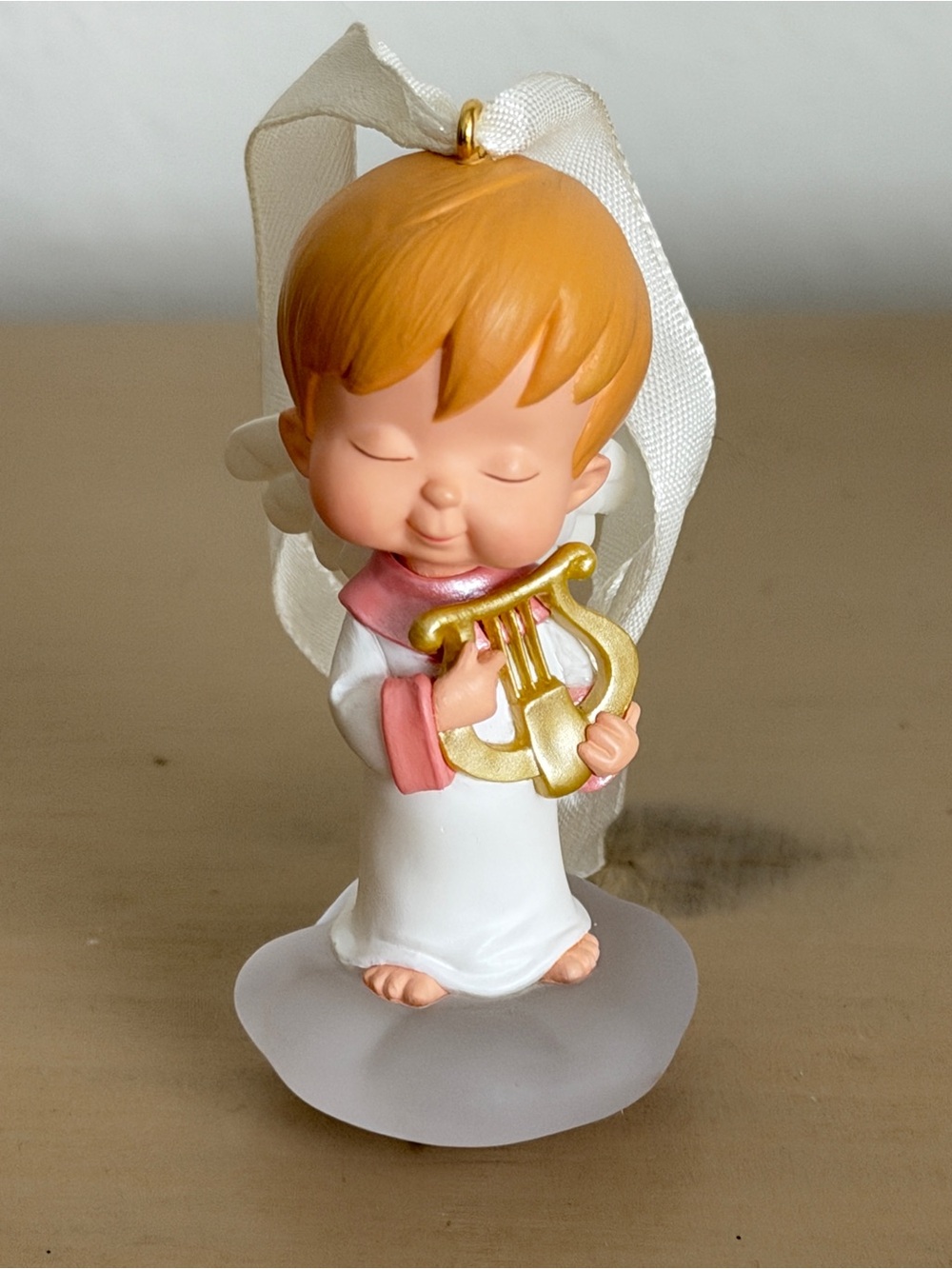 New vintage 2001 hallmark “"Chrysantha” Ornament -